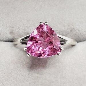 Trillion Shaped Pink Quartz 925 Sterling Silver Ring